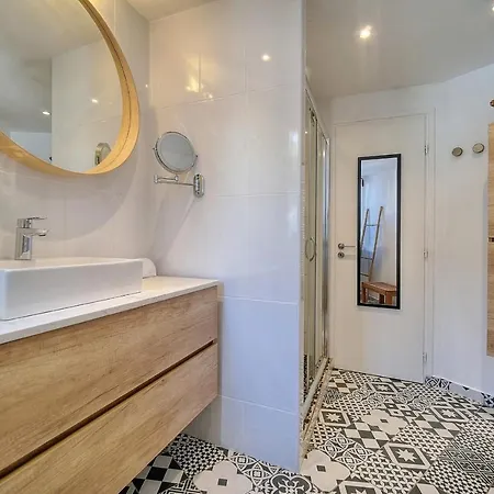 Apartment Upstays Sea View 57m2 Near
