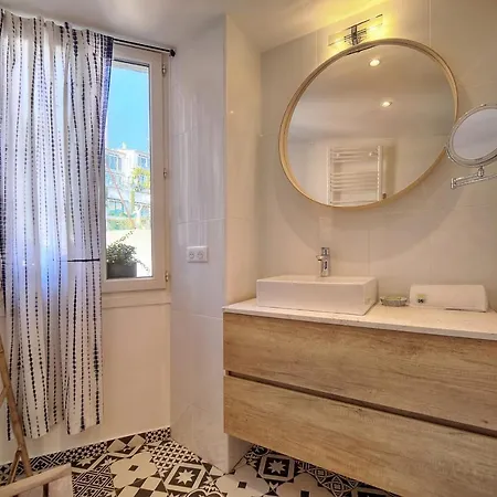 Apartment Upstays Sea View 57m2 Near